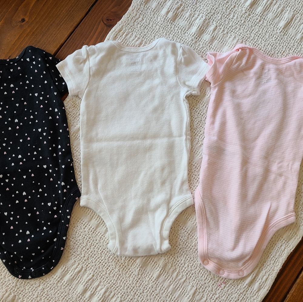 9 Piece Carter's 3 Month Onesie Bundle - Picture 9 of 13